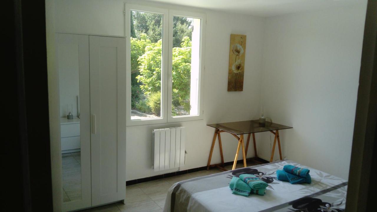 Rendez-Vous Avec Les Cigales - Gite 6 Personnes 100M2 - Piscine Privee - Climatisation Cheval-Blanc Exteriör bild