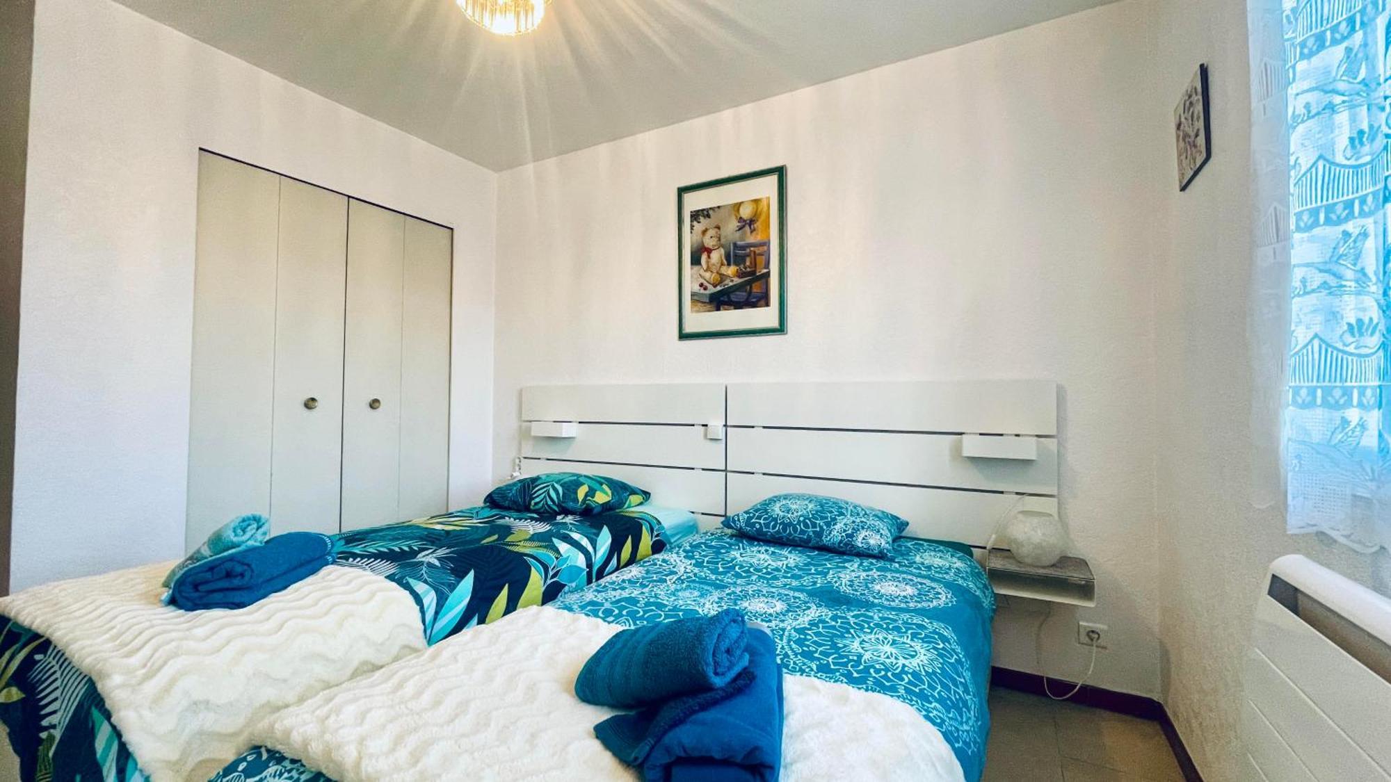 Rendez-Vous Avec Les Cigales - Gite 6 Personnes 100M2 - Piscine Privee - Climatisation Cheval-Blanc Exteriör bild